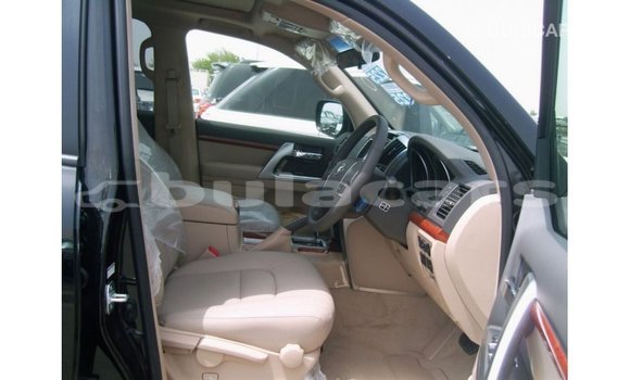 Buy Import Toyota Land Cruiser Black Car in Import - Dubai in Central Buy Import Toyota Land Cruiser Black Car in Import - Dubai in Central