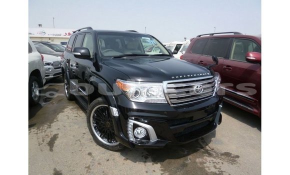Acheter Import Voiture Toyota Land Cruiser Noir à Import - Dubai, Central Acheter Import Voiture Toyota Land Cruiser Noir à Import - Dubai, Central