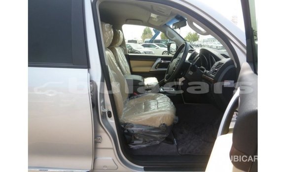 Buy Import Toyota Land Cruiser Grey Car in Import - Dubai in Central Buy Import Toyota Land Cruiser Grey Car in Import - Dubai in Central