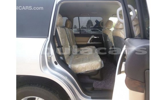 Buy Import Toyota Land Cruiser Grey Car in Import - Dubai in Central Buy Import Toyota Land Cruiser Grey Car in Import - Dubai in Central