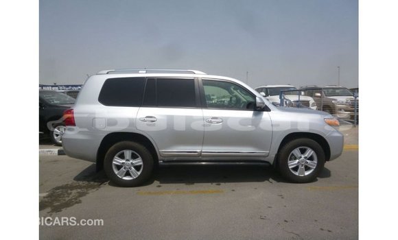 Buy Import Toyota Land Cruiser Grey Car in Import - Dubai in Central Buy Import Toyota Land Cruiser Grey Car in Import - Dubai in Central