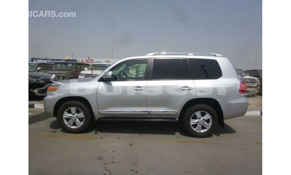 Buy Import Toyota Land Cruiser Grey Car in Import - Dubai in Central Buy Import Toyota Land Cruiser Grey Car in Import - Dubai in Central