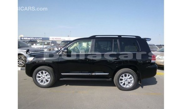 Buy Import Toyota Land Cruiser Black Car in Import - Dubai in Central Buy Import Toyota Land Cruiser Black Car in Import - Dubai in Central