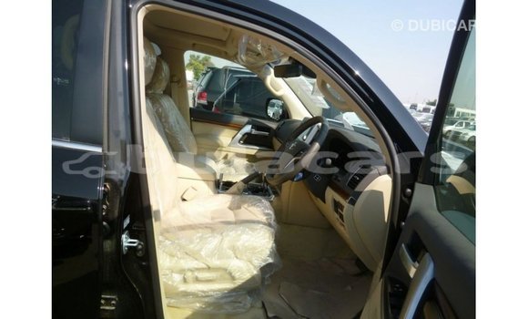 Buy Import Toyota Land Cruiser Black Car in Import - Dubai in Central Buy Import Toyota Land Cruiser Black Car in Import - Dubai in Central