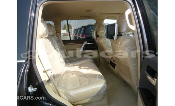 Buy Import Toyota Land Cruiser Black Car in Import - Dubai in Central Buy Import Toyota Land Cruiser Black Car in Import - Dubai in Central