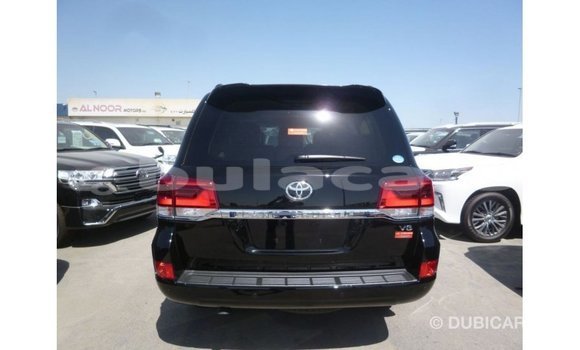 Acheter Import Voiture Toyota Land Cruiser Noir à Import - Dubai, Central Acheter Import Voiture Toyota Land Cruiser Noir à Import - Dubai, Central