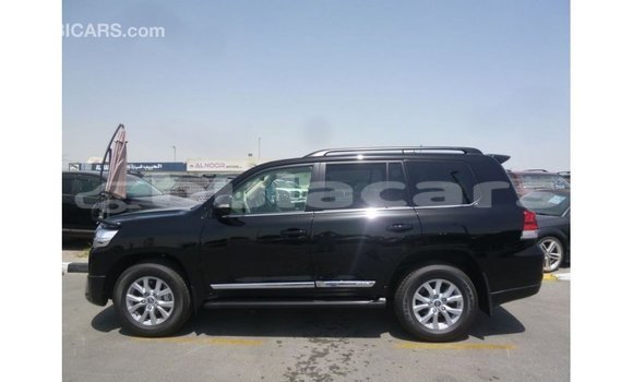 Buy Import Toyota Land Cruiser Black Car in Import - Dubai in Central Buy Import Toyota Land Cruiser Black Car in Import - Dubai in Central