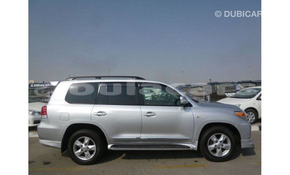 Buy Import Toyota Land Cruiser Grey Car in Import - Dubai in Central Buy Import Toyota Land Cruiser Grey Car in Import - Dubai in Central