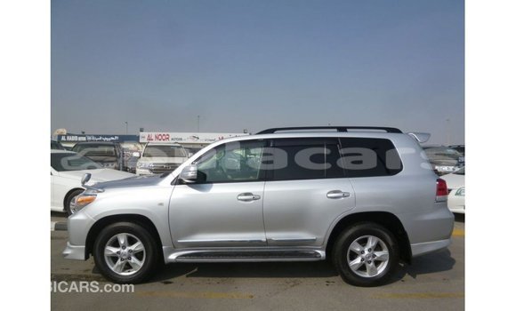 Buy Import Toyota Land Cruiser Grey Car in Import - Dubai in Central Buy Import Toyota Land Cruiser Grey Car in Import - Dubai in Central