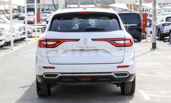 Acheter Import Voiture Renault Koleos Blanc à Import - Dubai, Central Acheter Import Voiture Renault Koleos Blanc à Import - Dubai, Central