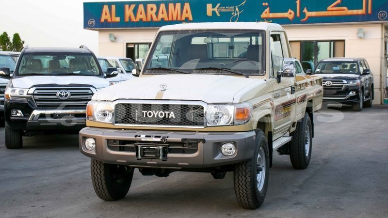 Big with watermark toyota land cruiser central import dubai 6541