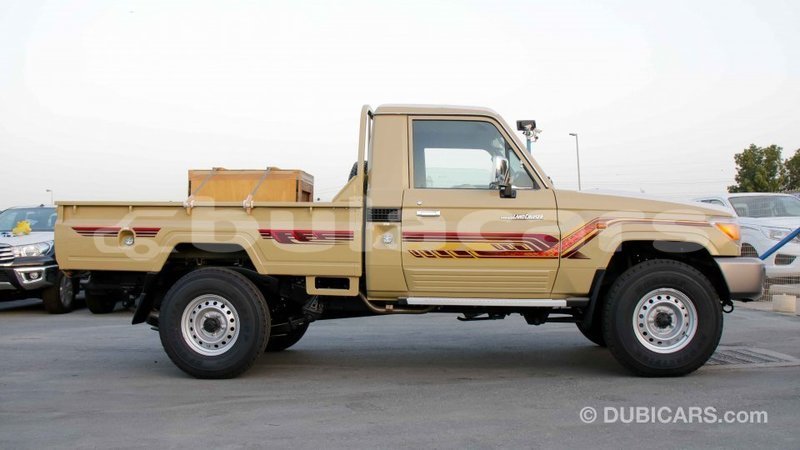 Big with watermark toyota land cruiser central import dubai 6541