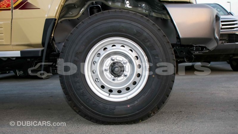 Big with watermark toyota land cruiser central import dubai 6541