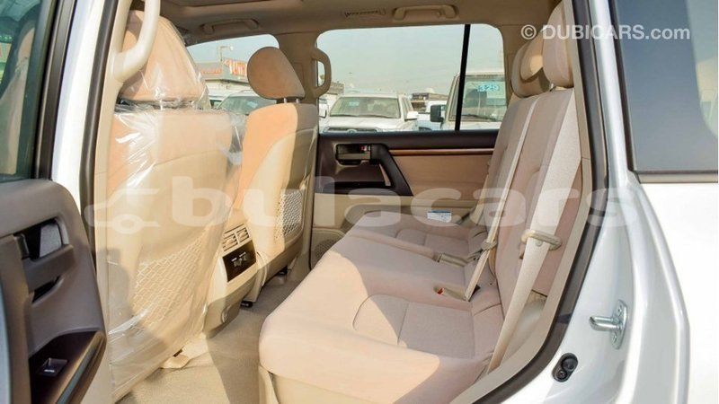 Big with watermark toyota land cruiser central import dubai 6543