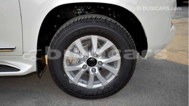 Big with watermark toyota land cruiser central import dubai 6543