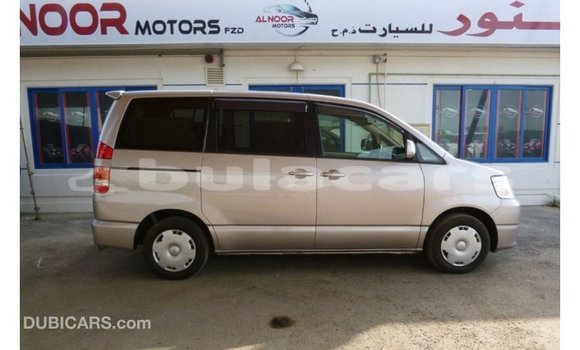 Buy Import Toyota Voxy Other Car in Import - Dubai in Central Buy Import Toyota Voxy Other Car in Import - Dubai in Central