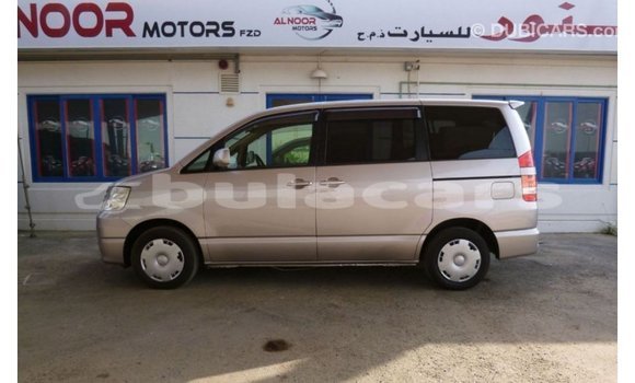 Buy Import Toyota Voxy Other Car in Import - Dubai in Central Buy Import Toyota Voxy Other Car in Import - Dubai in Central