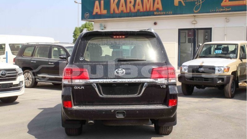 Big with watermark toyota land cruiser central import dubai 6548