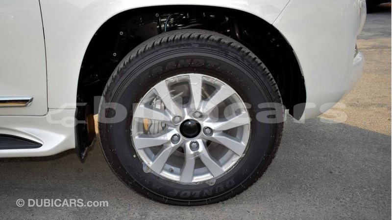 Big with watermark toyota land cruiser central import dubai 6550