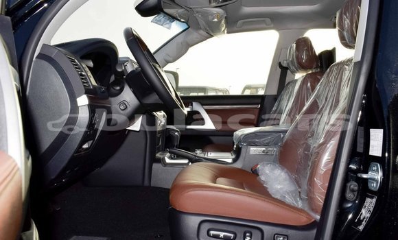 Acheter Import Voiture Toyota Land Cruiser Noir à Import - Dubai, Central Acheter Import Voiture Toyota Land Cruiser Noir à Import - Dubai, Central