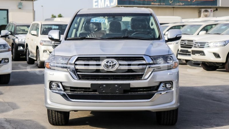 Big with watermark toyota land cruiser central import dubai 6556