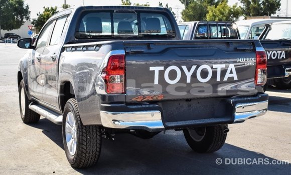 Buy Import Toyota Hilux Grey Car in Import - Dubai in Central Buy Import Toyota Hilux Grey Car in Import - Dubai in Central