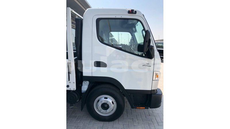 Big with watermark mitsubishi carisma central import dubai 6560