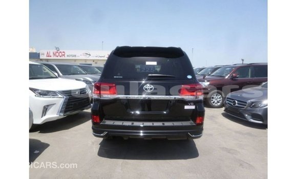 Buy Import Toyota Land Cruiser Black Car in Import - Dubai in Central Buy Import Toyota Land Cruiser Black Car in Import - Dubai in Central