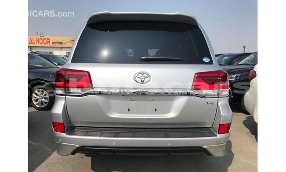 Buy Import Toyota Land Cruiser Grey Car in Import - Dubai in Central Buy Import Toyota Land Cruiser Grey Car in Import - Dubai in Central