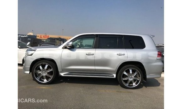 Buy Import Toyota Land Cruiser Grey Car in Import - Dubai in Central Buy Import Toyota Land Cruiser Grey Car in Import - Dubai in Central