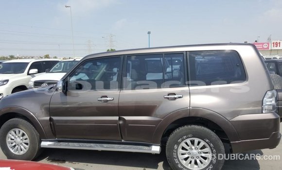 Acheter Import Voiture Mitsubishi Pajero Marron à Import - Dubai, Central Acheter Import Voiture Mitsubishi Pajero Marron à Import - Dubai, Central