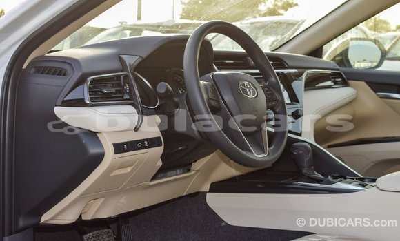 Buy Import Toyota Camry White Car in Import - Dubai in Central Buy Import Toyota Camry White Car in Import - Dubai in Central