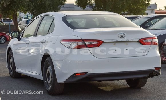 Buy Import Toyota Camry White Car in Import - Dubai in Central Buy Import Toyota Camry White Car in Import - Dubai in Central