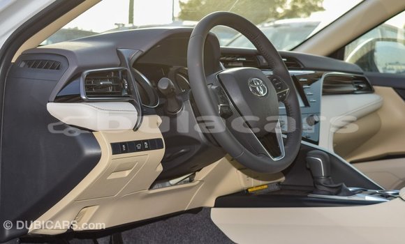 Buy Import Toyota Camry White Car in Import - Dubai in Central Buy Import Toyota Camry White Car in Import - Dubai in Central