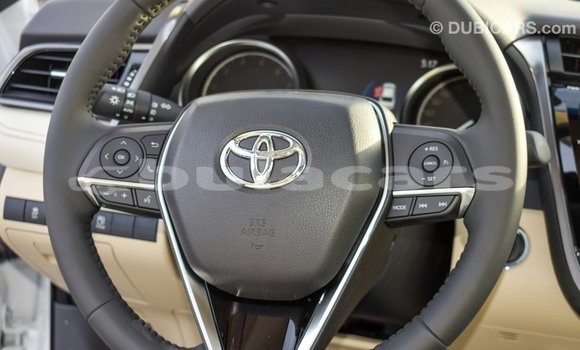 Buy Import Toyota Camry White Car in Import - Dubai in Central Buy Import Toyota Camry White Car in Import - Dubai in Central