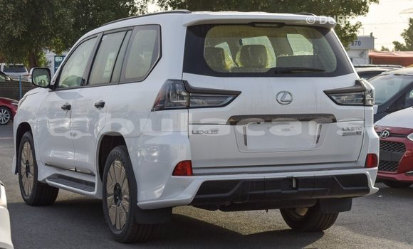Buy Import Lexus LX White Car in Import - Dubai in Central Buy Import Lexus LX White Car in Import - Dubai in Central