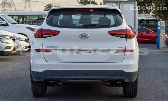 Buy Import Hyundai Tucson White Car in Import - Dubai in Central Buy Import Hyundai Tucson White Car in Import - Dubai in Central
