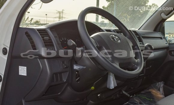 Buy Import Toyota Hiace White Car in Import - Dubai in Central Buy Import Toyota Hiace White Car in Import - Dubai in Central