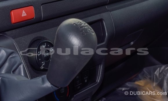 Buy Import Toyota Hiace White Car in Import - Dubai in Central Buy Import Toyota Hiace White Car in Import - Dubai in Central
