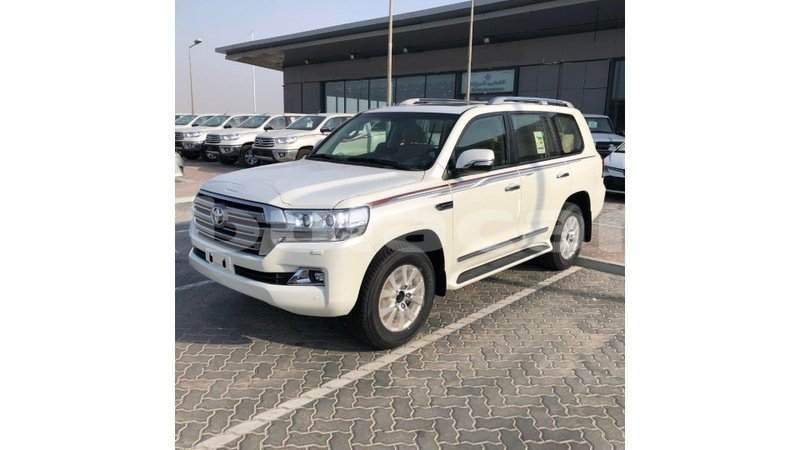 Big with watermark toyota land cruiser central import dubai 6587