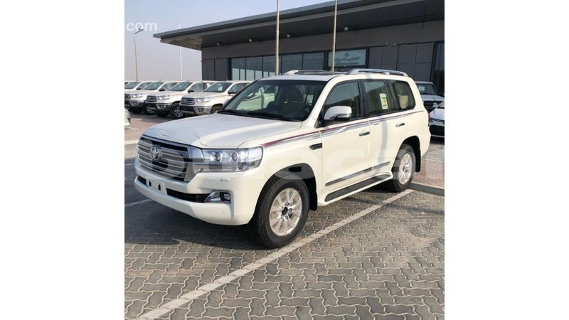 Big with watermark toyota land cruiser central import dubai 6588