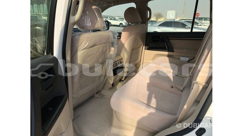 Big with watermark toyota land cruiser central import dubai 6588
