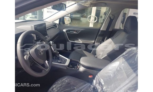 Acheter Import Voiture Toyota RAV4 Gris à Import - Dubai, Central Acheter Import Voiture Toyota RAV4 Gris à Import - Dubai, Central