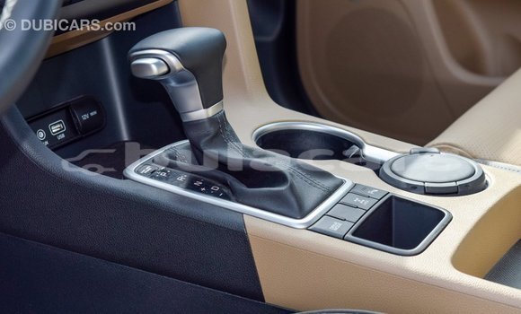 Buy Import Kia Sportage White Car in Import - Dubai in Central Buy Import Kia Sportage White Car in Import - Dubai in Central