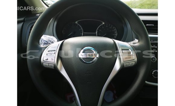 Acheter Import Voiture Nissan Altima Blanc à Import - Dubai, Central Acheter Import Voiture Nissan Altima Blanc à Import - Dubai, Central