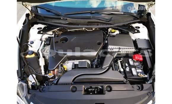 Acheter Import Voiture Nissan Altima Blanc à Import - Dubai, Central Acheter Import Voiture Nissan Altima Blanc à Import - Dubai, Central