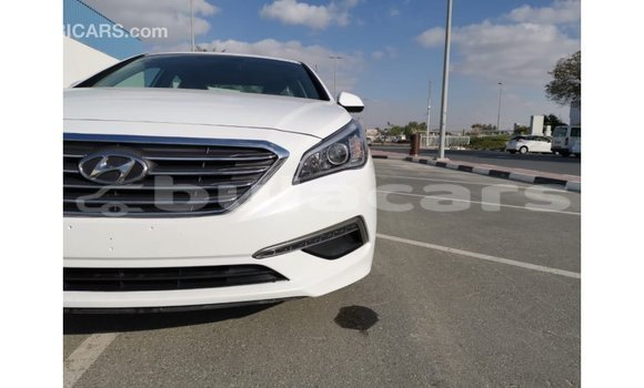 Acheter Import Voiture Hyundai Sonata Blanc à Import - Dubai, Central Acheter Import Voiture Hyundai Sonata Blanc à Import - Dubai, Central