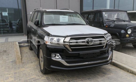 Acheter Import Voiture Toyota Land Cruiser Noir à Import - Dubai, Central Acheter Import Voiture Toyota Land Cruiser Noir à Import - Dubai, Central