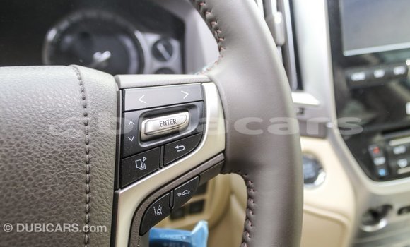 Acheter Import Voiture Toyota Land Cruiser Noir à Import - Dubai, Central Acheter Import Voiture Toyota Land Cruiser Noir à Import - Dubai, Central