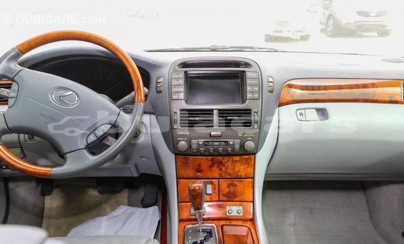 Acheter Import Voiture Lexus LS Gris à Import - Dubai, Central Acheter Import Voiture Lexus LS Gris à Import - Dubai, Central